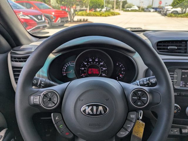 Used 2018 Kia Soul FWD image 22