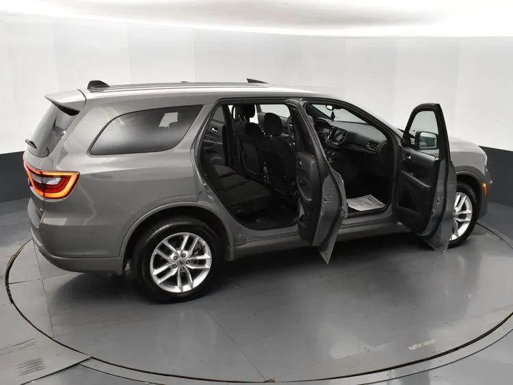 Used 2023 Dodge Durango GT image 6