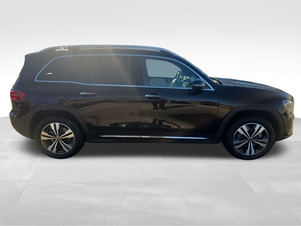 New 2026 Mercedes-Benz GLB 250 4MATIC image 6
