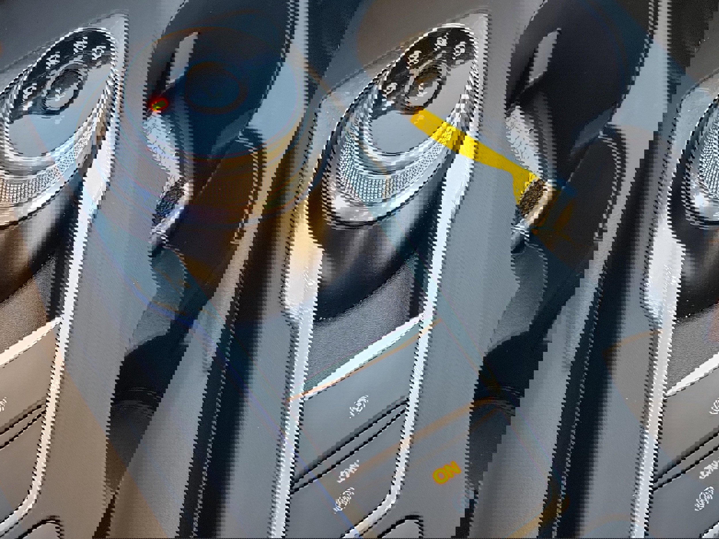 Certified 2020 Ford Escape SEL image 32