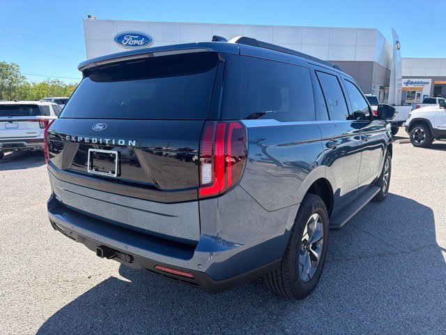 New 2027 Ford Expedition Active RWD image 5