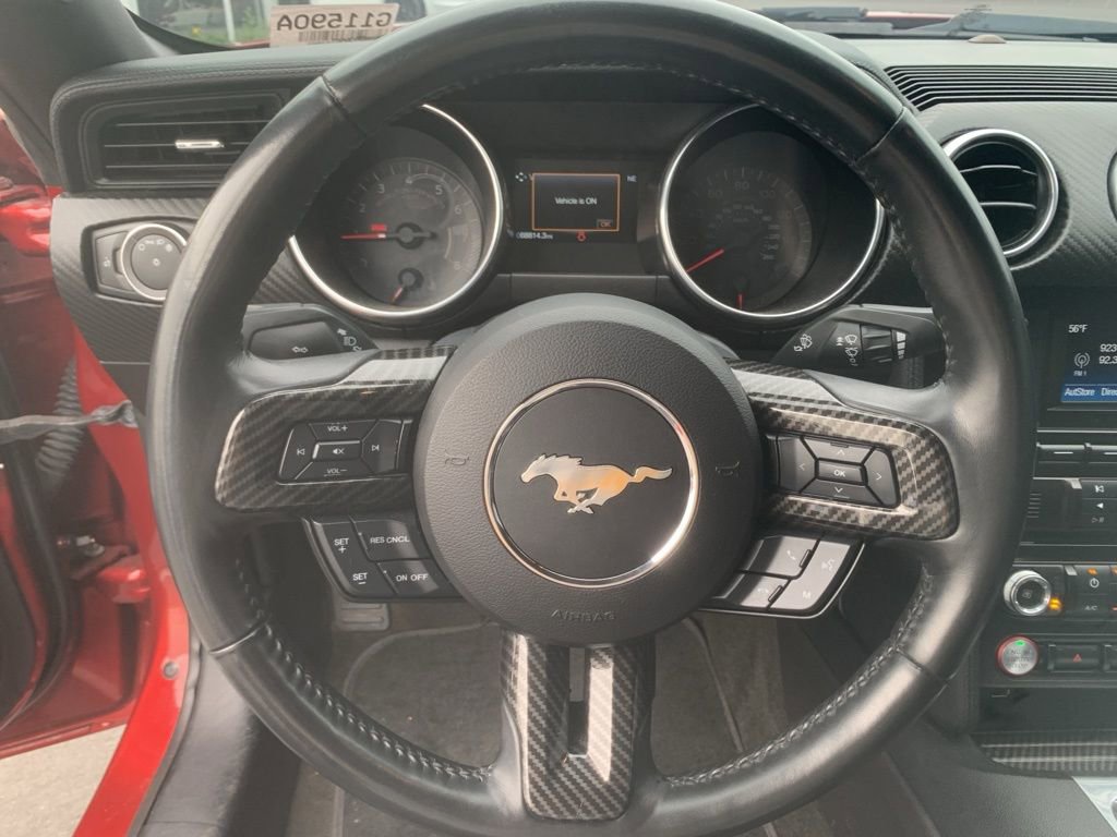 Used 2018 Ford Mustang Coupe RWD image 9