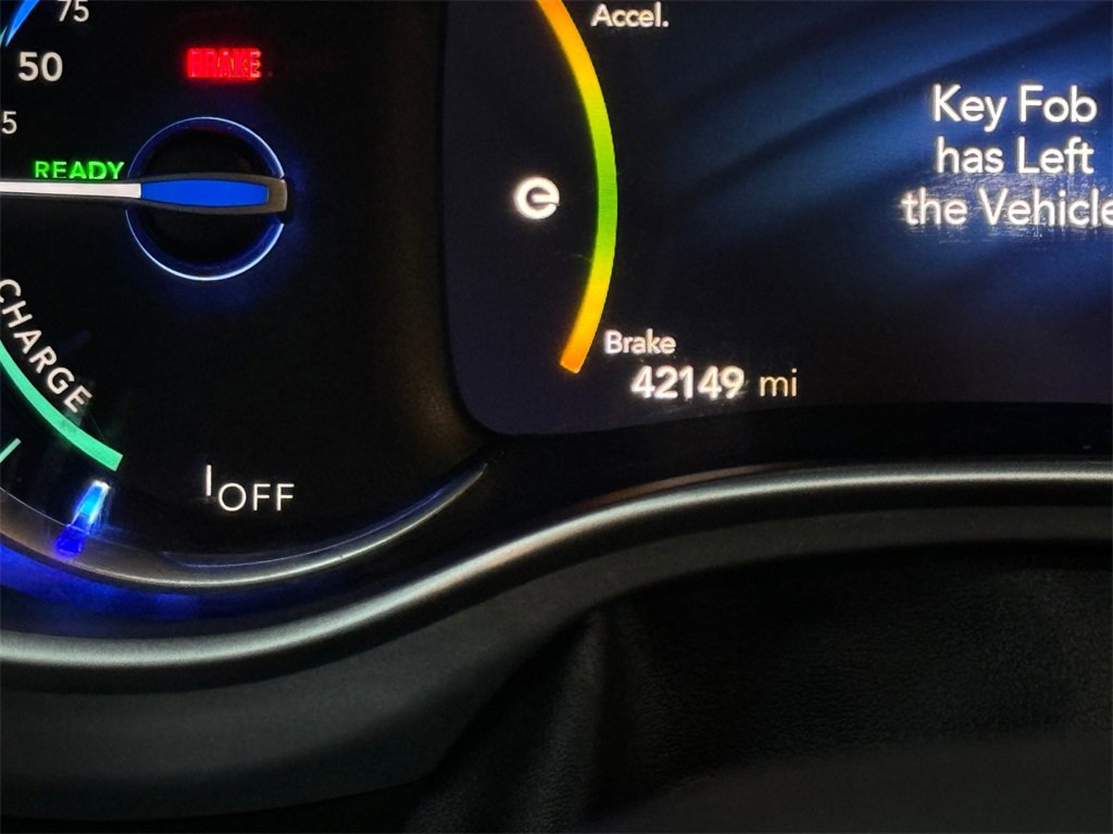 Used 2020 Chrysler Pacifica Touring-L w/ S Appearance Package image 16