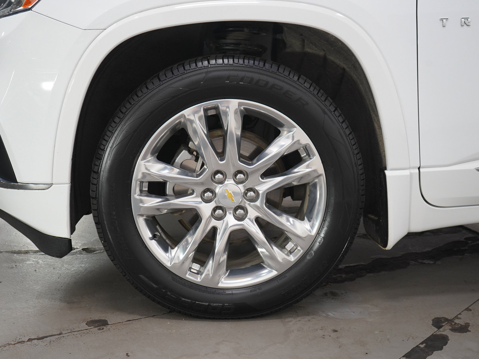 Used 2019 Chevrolet Traverse High Country w/ LPO, Floor Liner Package AWD/4WD image 30
