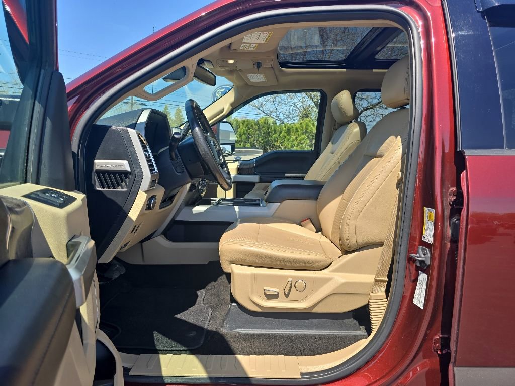 Used 2017 Ford F250 Lariat w/ Lariat Ultimate Package AWD/4WD image 14