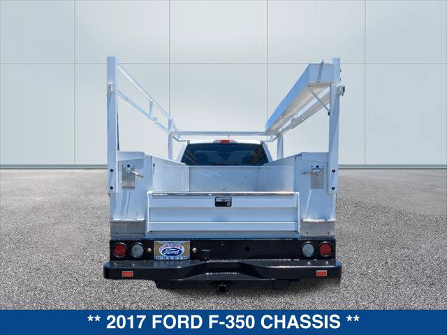 Used 2017 Ford F350 XL w/ Power Equipment Group RWD image 4
