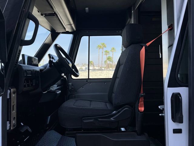 Used 2024 Chevrolet Brightdrop 400 w/ Commercial Equipment Package image 19