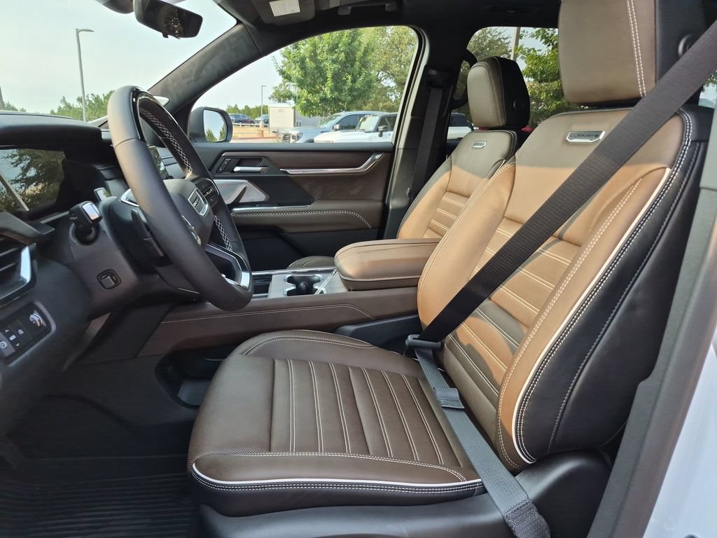 New 2027 GMC Acadia Denali Ultimate w/ LPO, Floor Liner Package FWD image 20