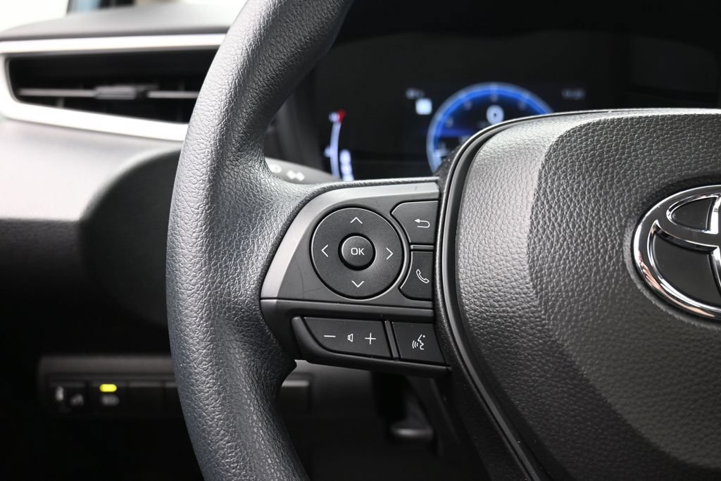 Used 2026 Toyota Corolla LE w/ LE Premium Package FWD image 45
