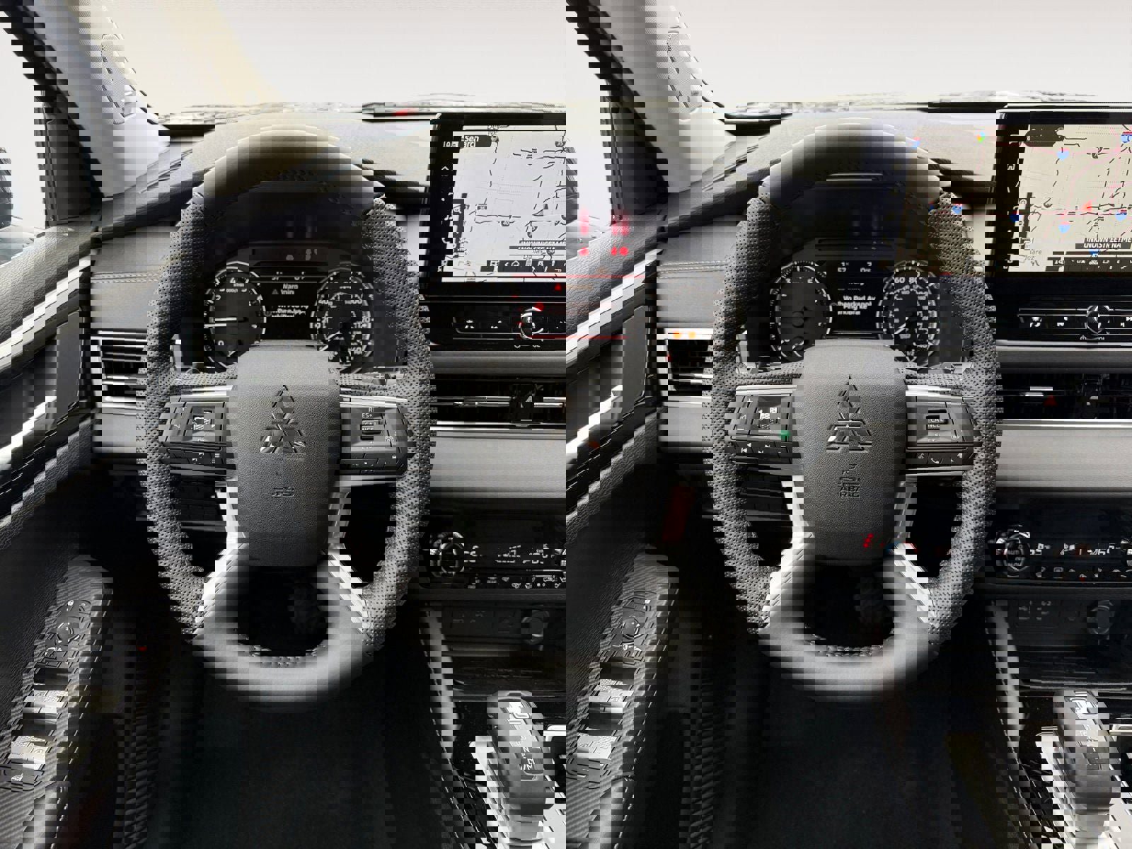 New 2025 Mitsubishi Outlander SE image 12