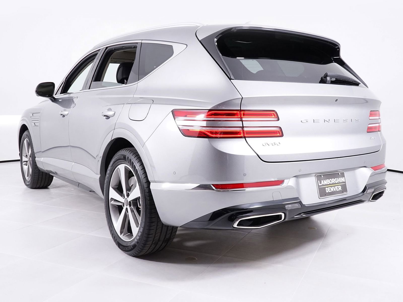 Used 2023 Genesis GV80 2.5T w/ Prestige 20" Package image 18