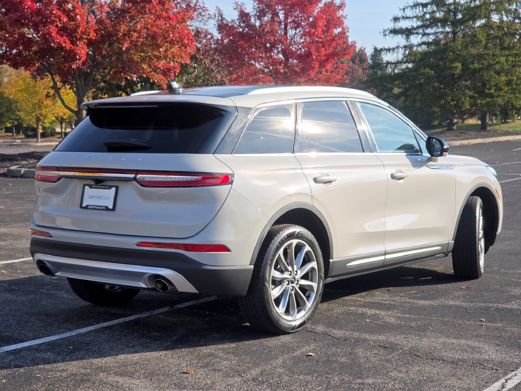 Used 2022 Lincoln Corsair AWD w/ Premium Package image 27