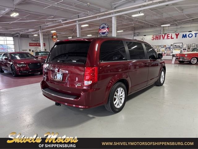Used 2019 Dodge Grand Caravan SXT image 5