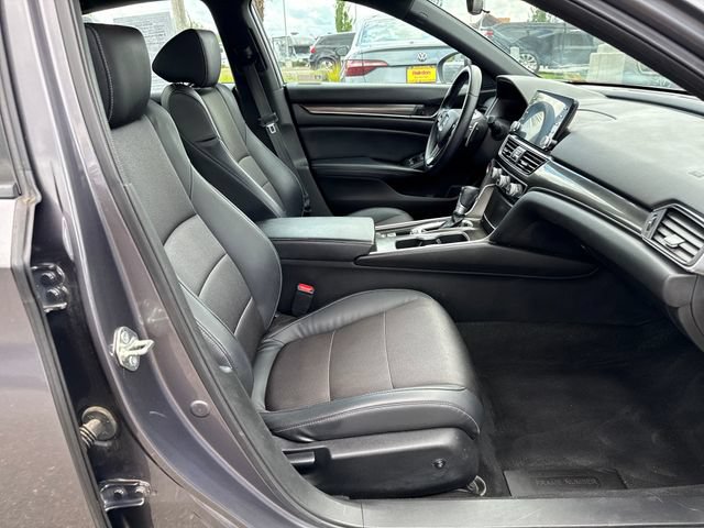 Certified 2018 Honda Accord Sport image 9