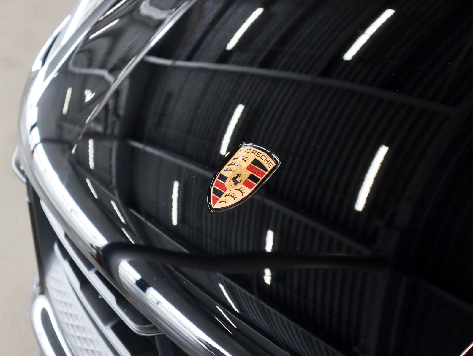 Certified 2026 Porsche Macan image 28