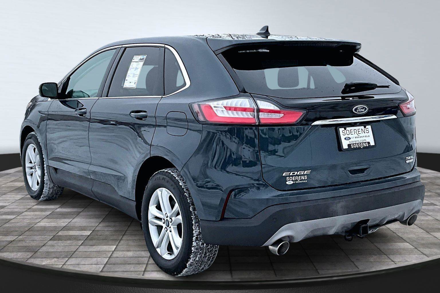 Used 2019 Ford Edge SEL w/ Equipment Group 201A image 4