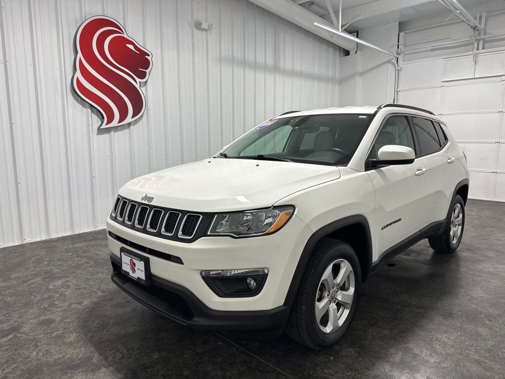 Used 2020 Jeep Compass Latitude w/ Popular Equipment Group AWD/4WD image 1
