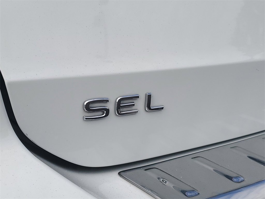 Used 2022 Volkswagen Taos SEL image 6