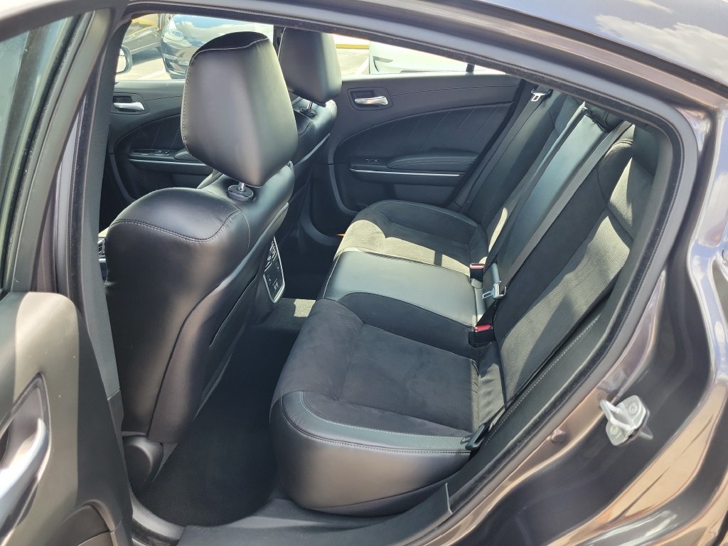 Used 2022 Dodge Charger Scat Pack w/ Plus Group RWD image 9