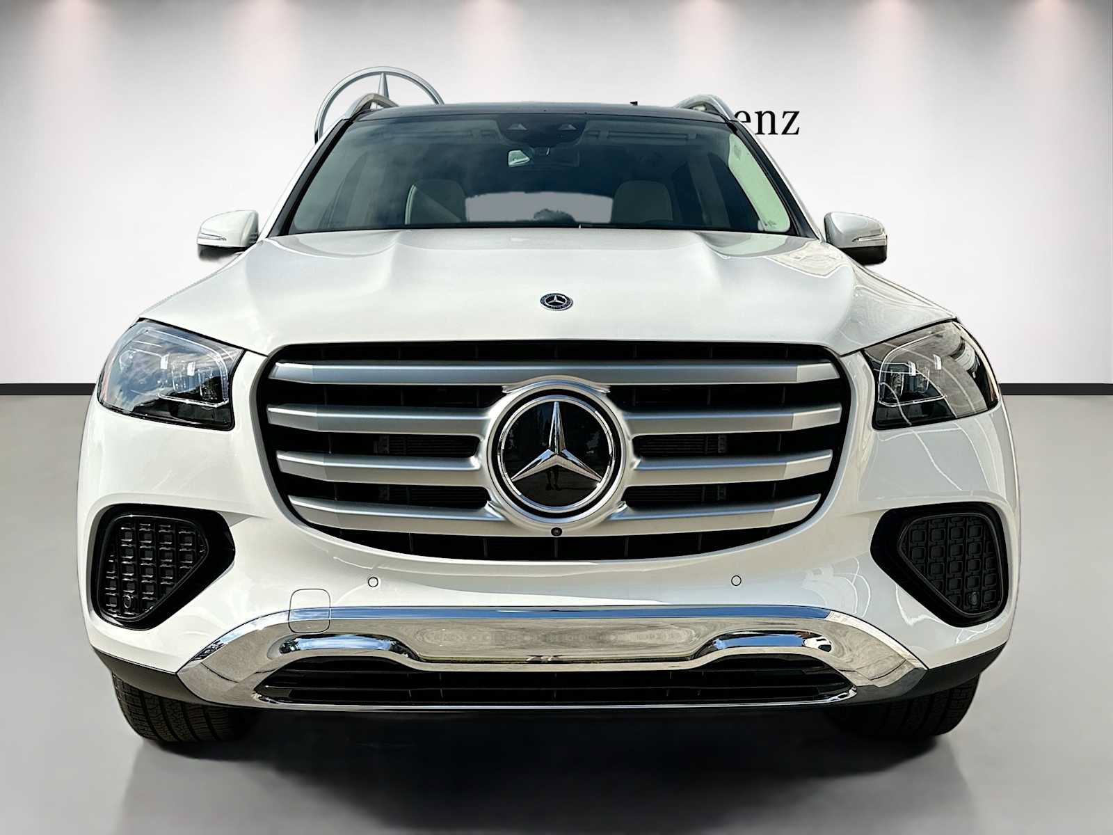 New 2026 Mercedes-Benz GLS 450 4MATIC image 2
