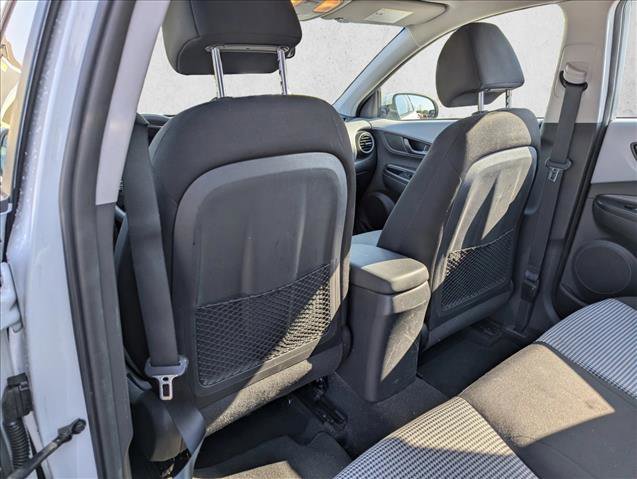 Used 2021 Hyundai Kona SE w/ Cargo Package image 23