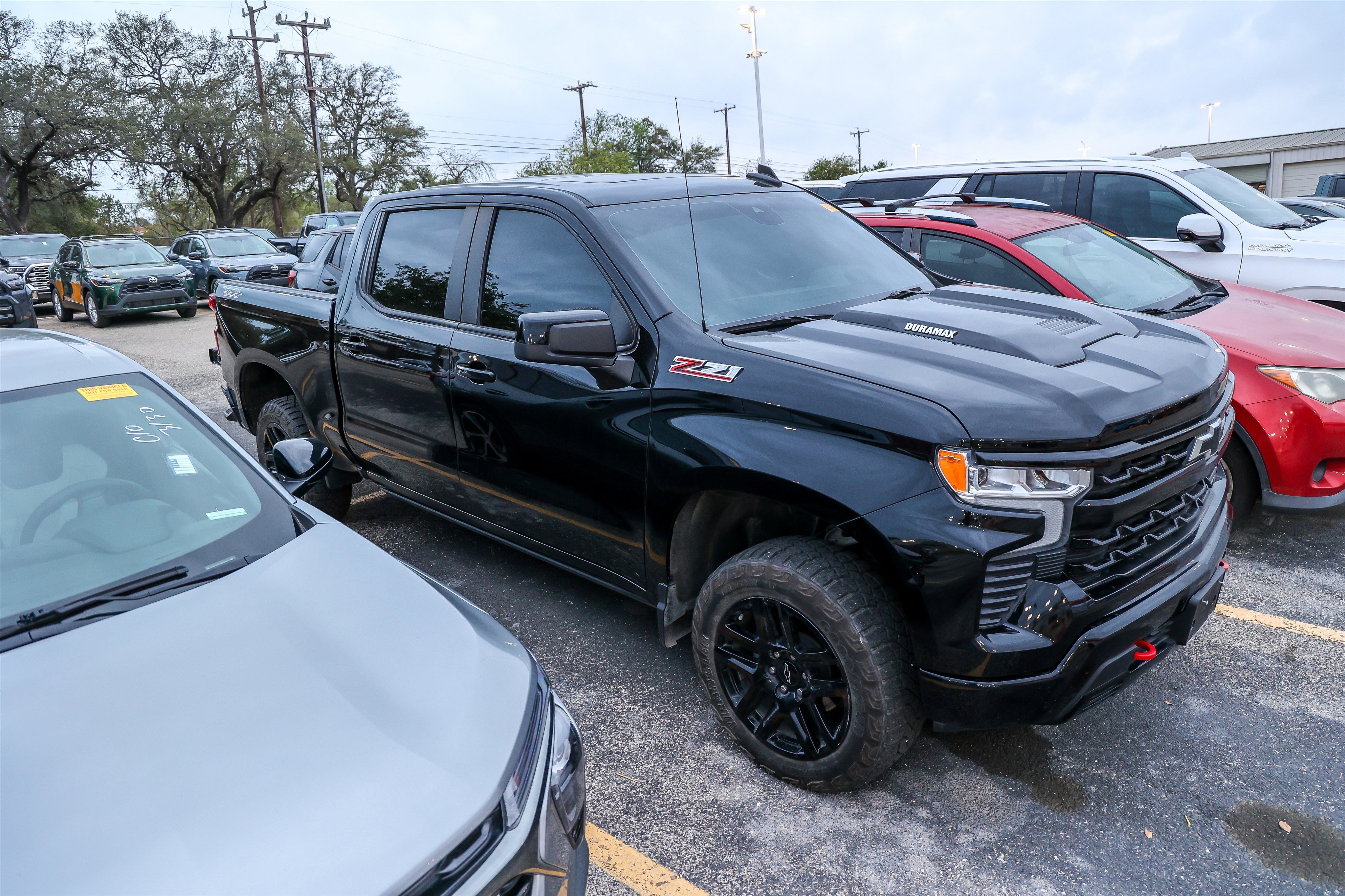 Used 2024 Chevrolet Silverado 1500 LT Trail Boss w/ Convenience Package II image 7