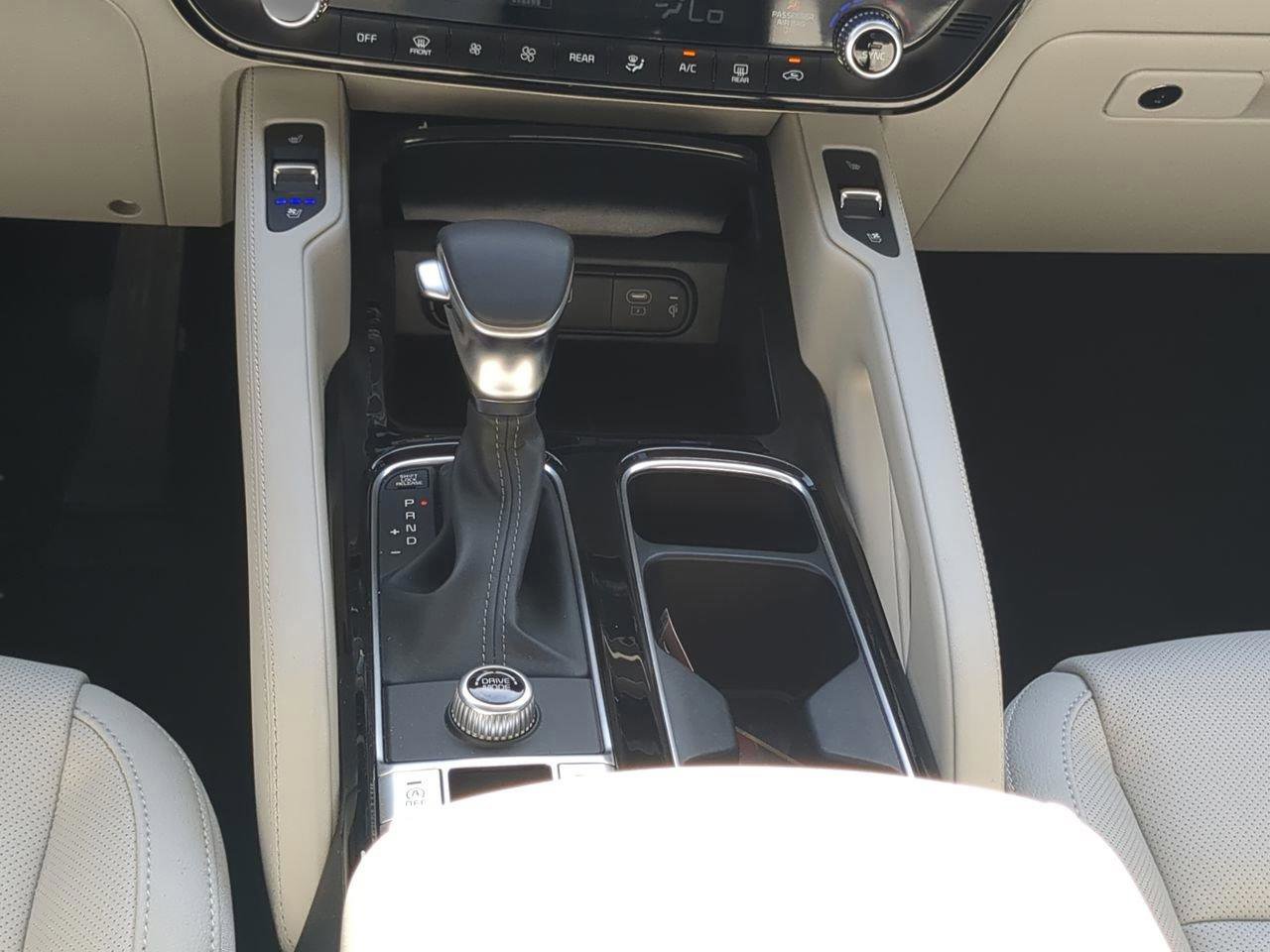 Certified 2025 Kia Telluride EX image 17