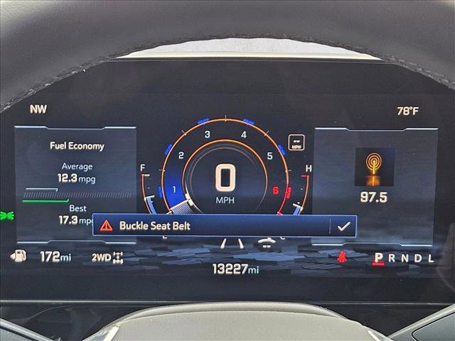 Used 2025 Chevrolet Suburban Z71 w/ Comfort Package image 11