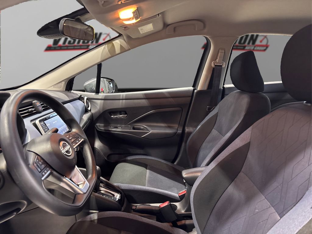 Used 2025 Nissan Versa SV w/ Trunk Package image 9