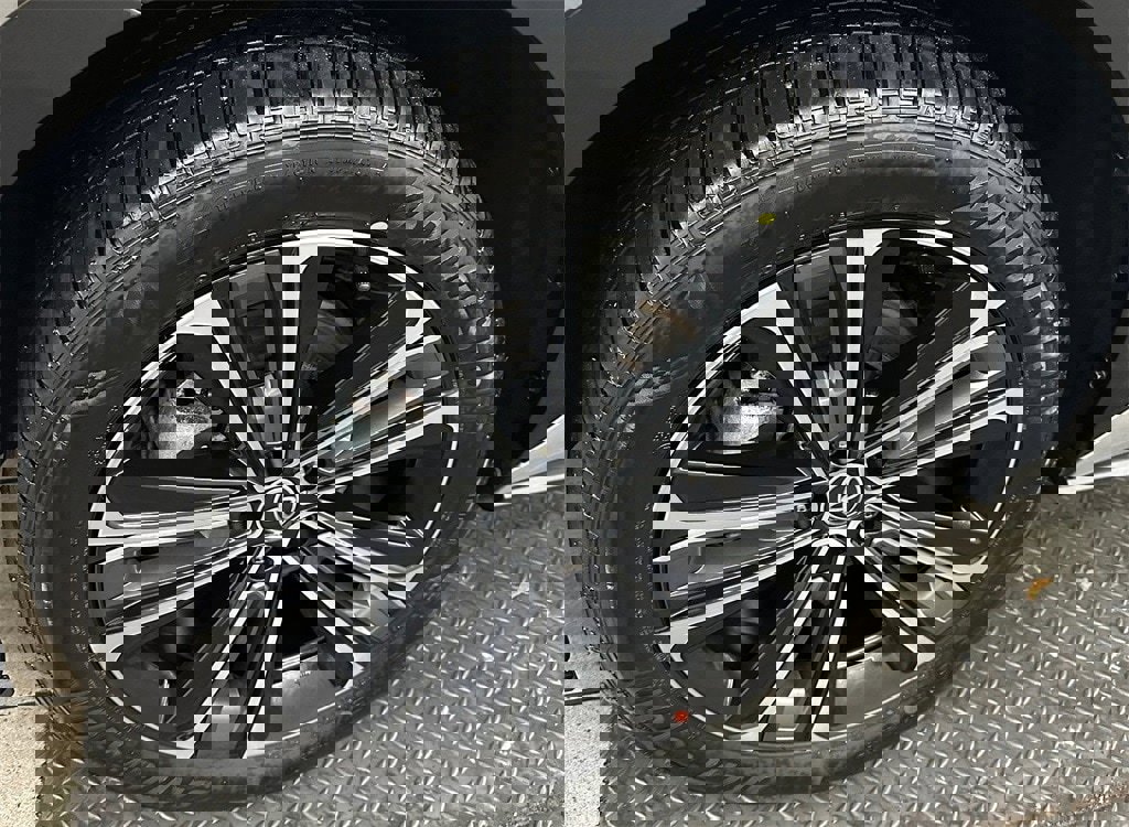 Used 2023 Toyota bZ4X Limited image 8