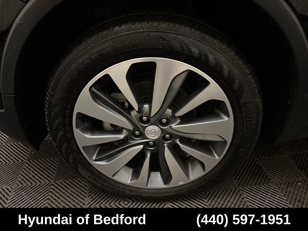 Used 2022 Buick Encore Preferred AWD/4WD image 27