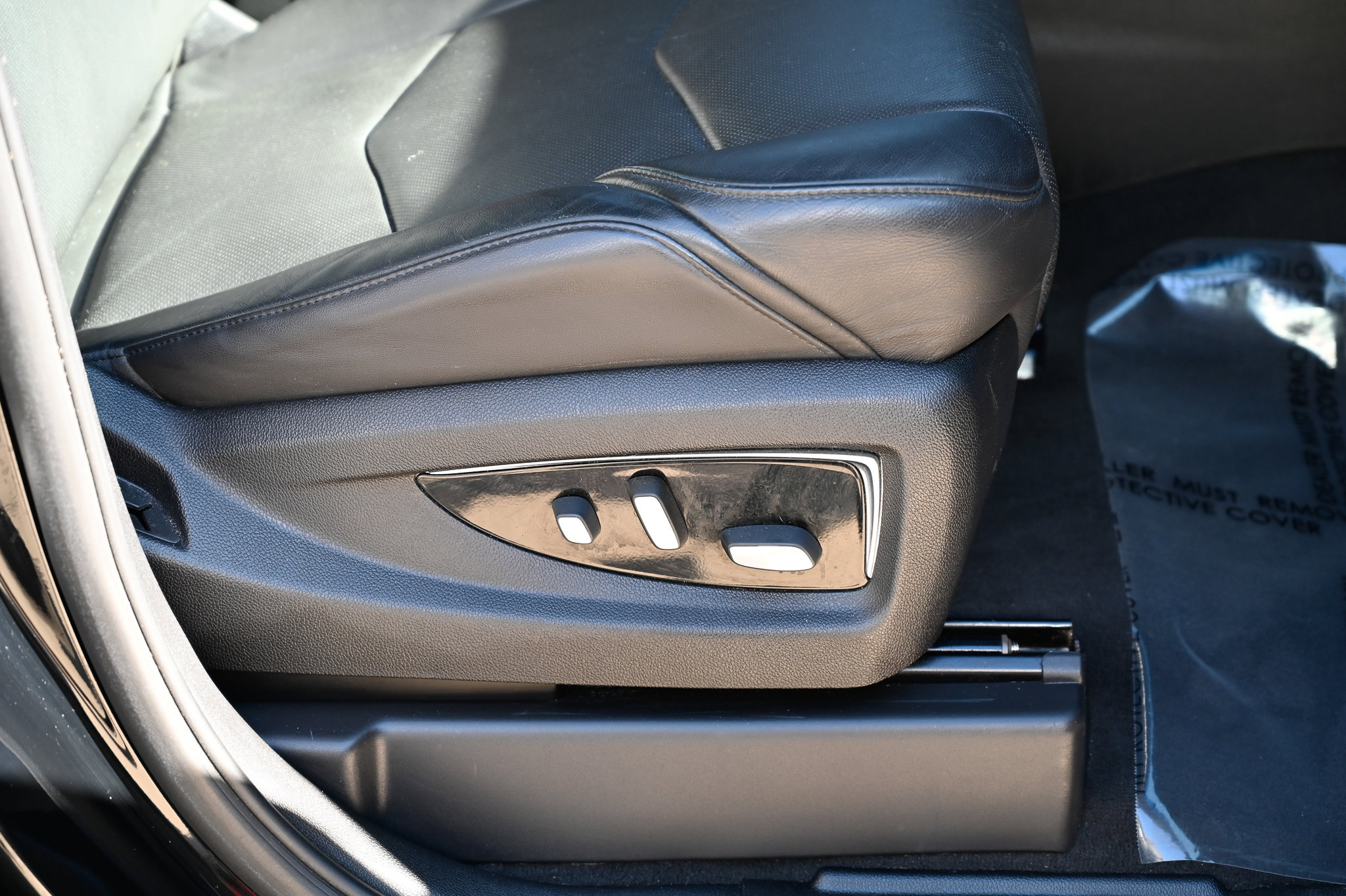 Used 2017 Cadillac Escalade ESV Luxury image 58