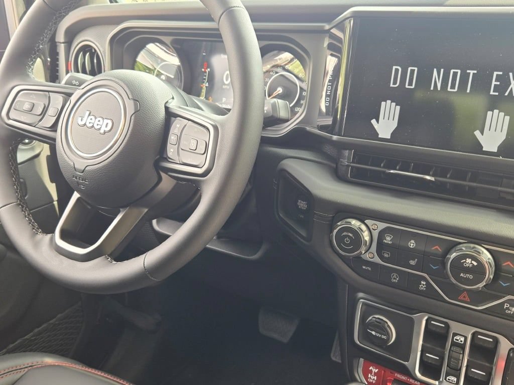 New 2026 Jeep Gladiator Rubicon AWD/4WD image 7