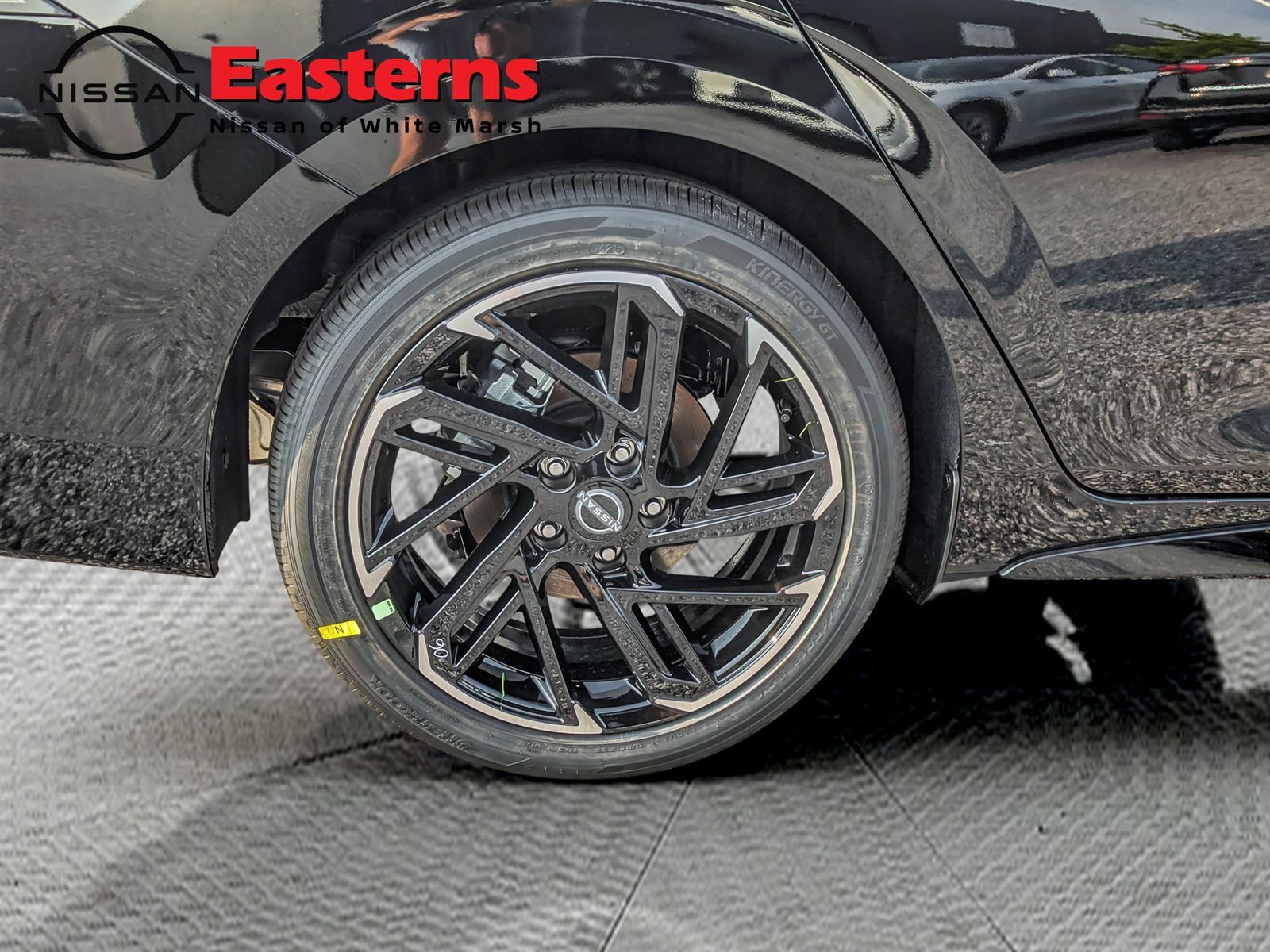 New 2026 Nissan Sentra SR w/ SR Premium Package FWD image 25