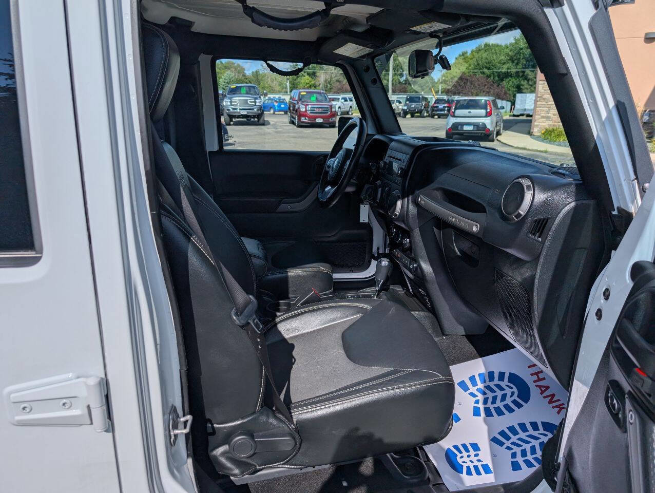 Used 2017 Jeep Wrangler Unlimited Sport image 11