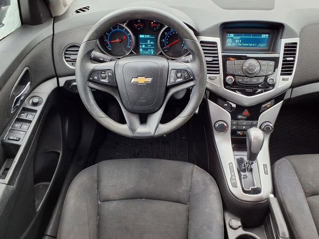 Used 2016 Chevrolet Cruze LT image 5
