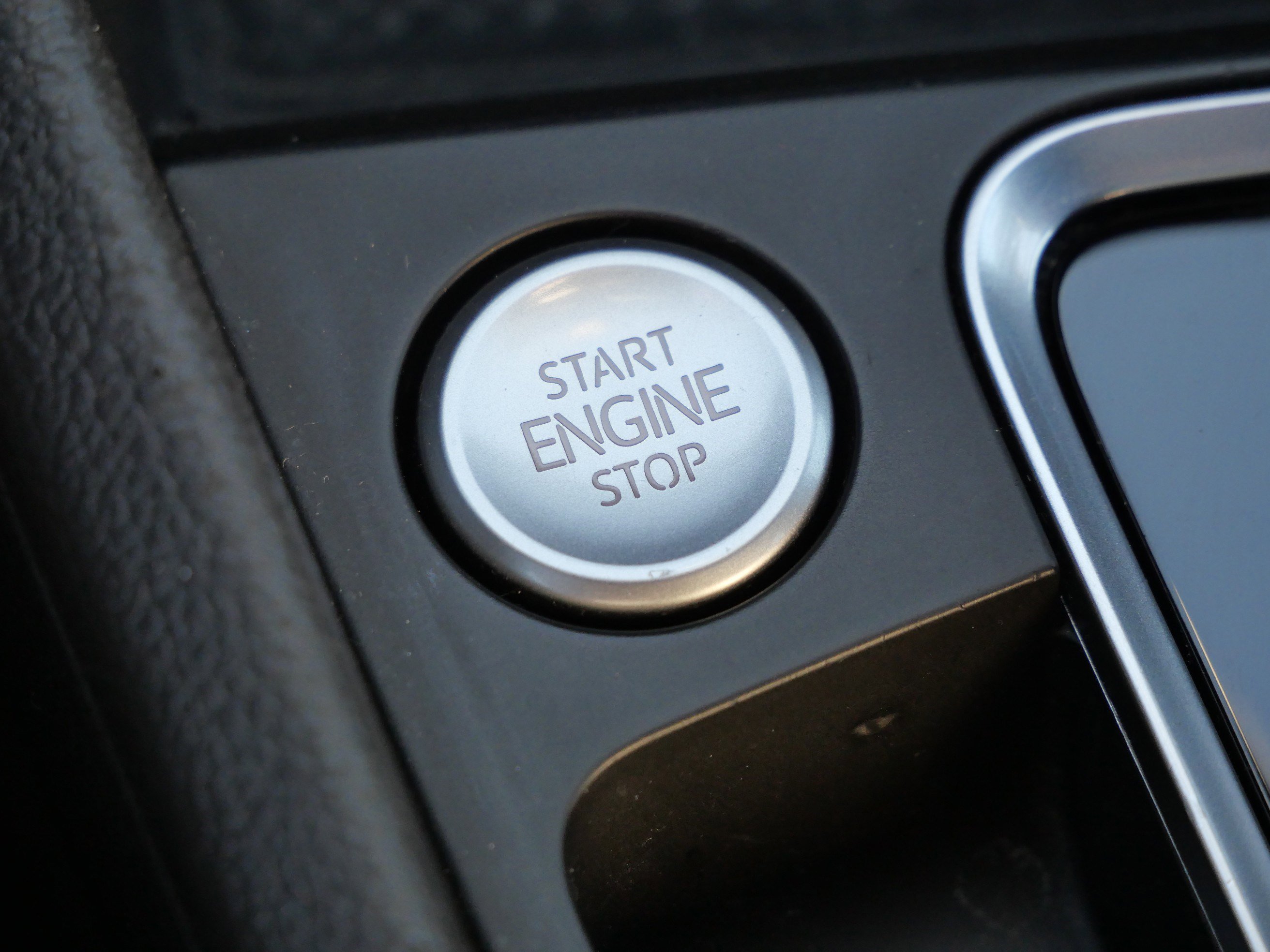 Certified 2021 Volkswagen Jetta R-Line w/ R-Line Cold Weather Package image 27