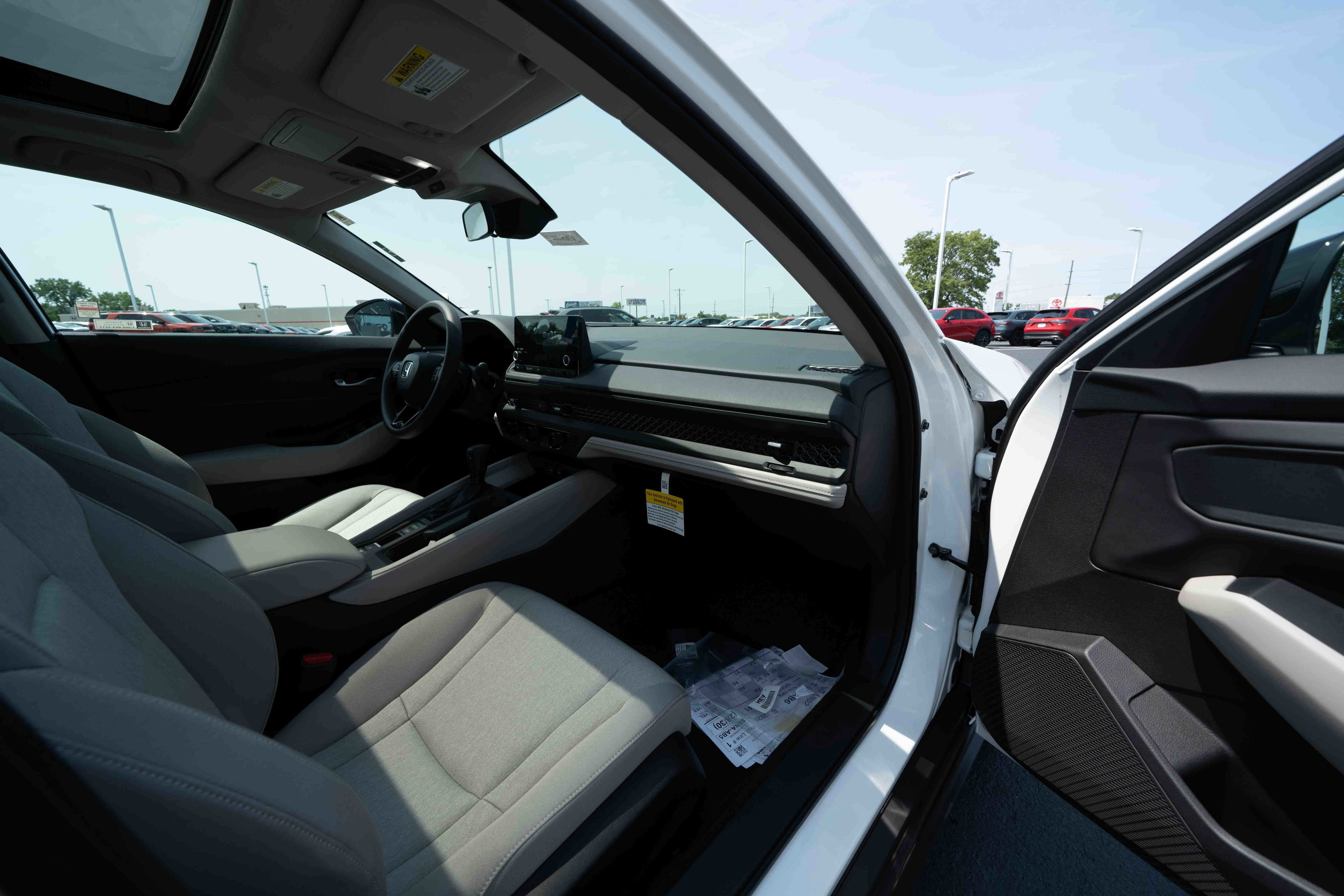 New 2025 Honda Accord SE image 25