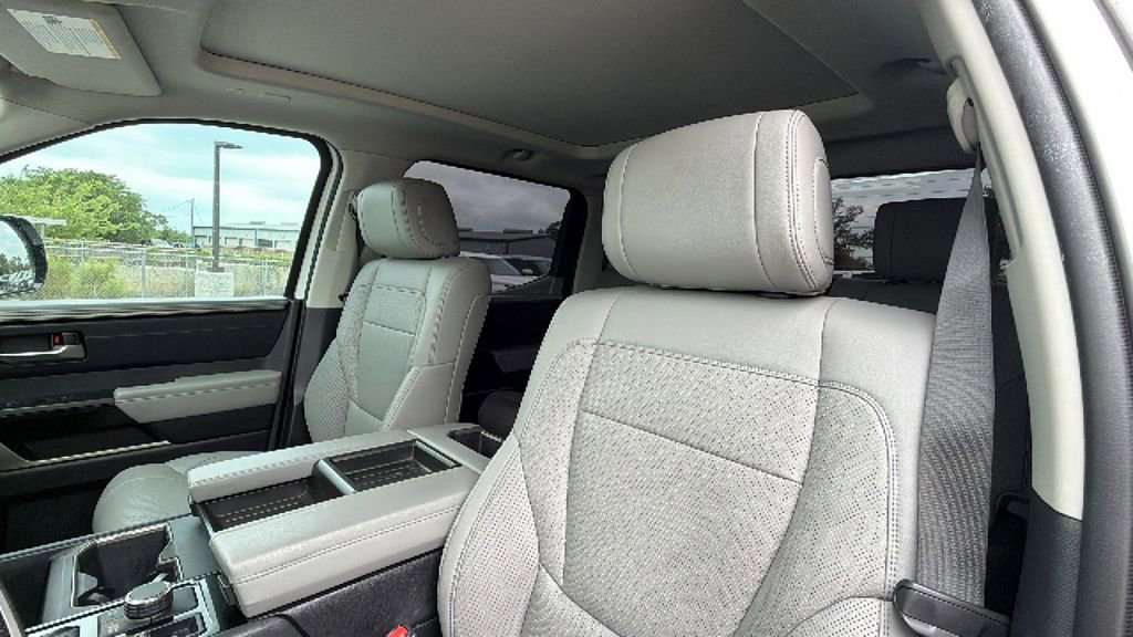 Used 2023 Toyota Tundra Limited AWD/4WD image 21