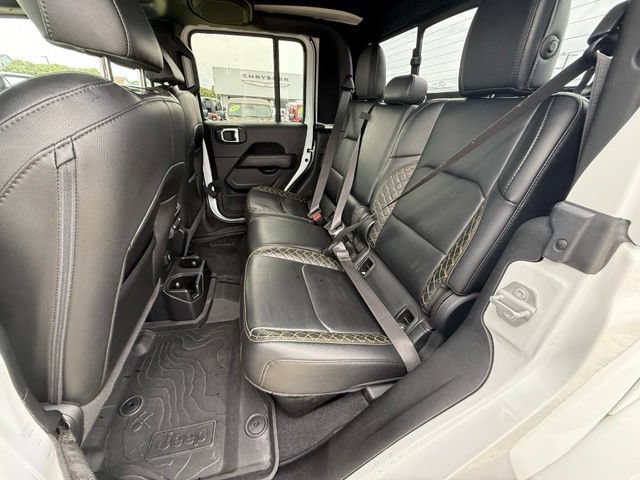 Used 2021 Jeep Gladiator Overland AWD/4WD image 11