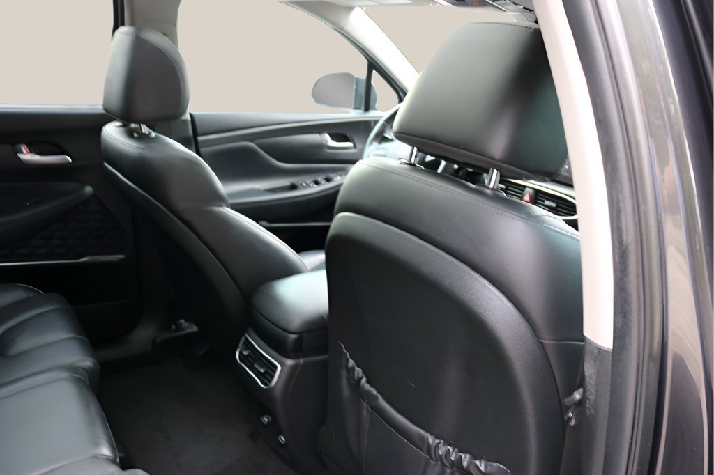 Used 2021 Hyundai Santa Fe SEL w/ Convenience + Premium Package FWD image 20