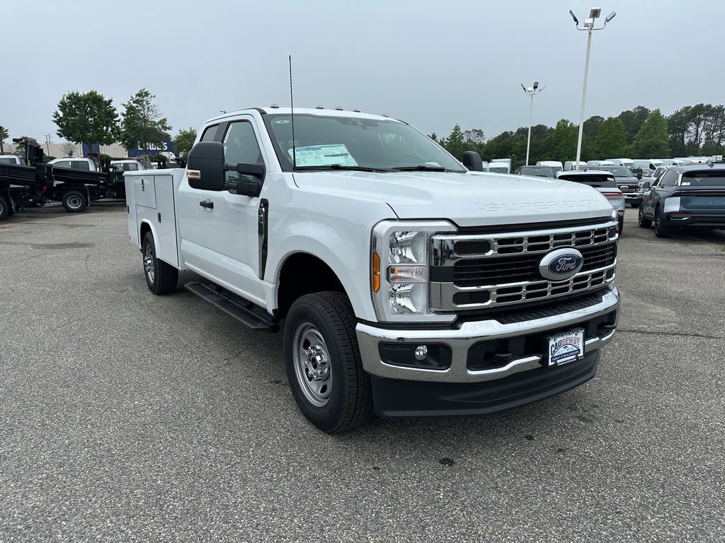 New 2025 Ford F350 XL w/ XL Chrome Package image 1