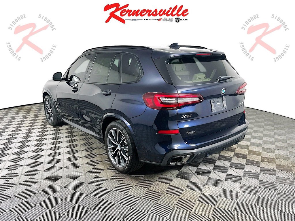 Used 2021 BMW X5 xDrive40i w/ M Sport Package image 5