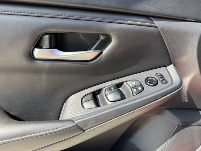Used 2024 Nissan Sentra SV w/ All-Weather Package FWD image 11