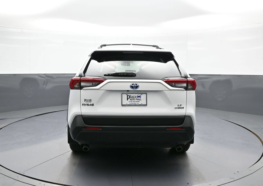 Certified 2024 Toyota RAV4 LE AWD/4WD image 7