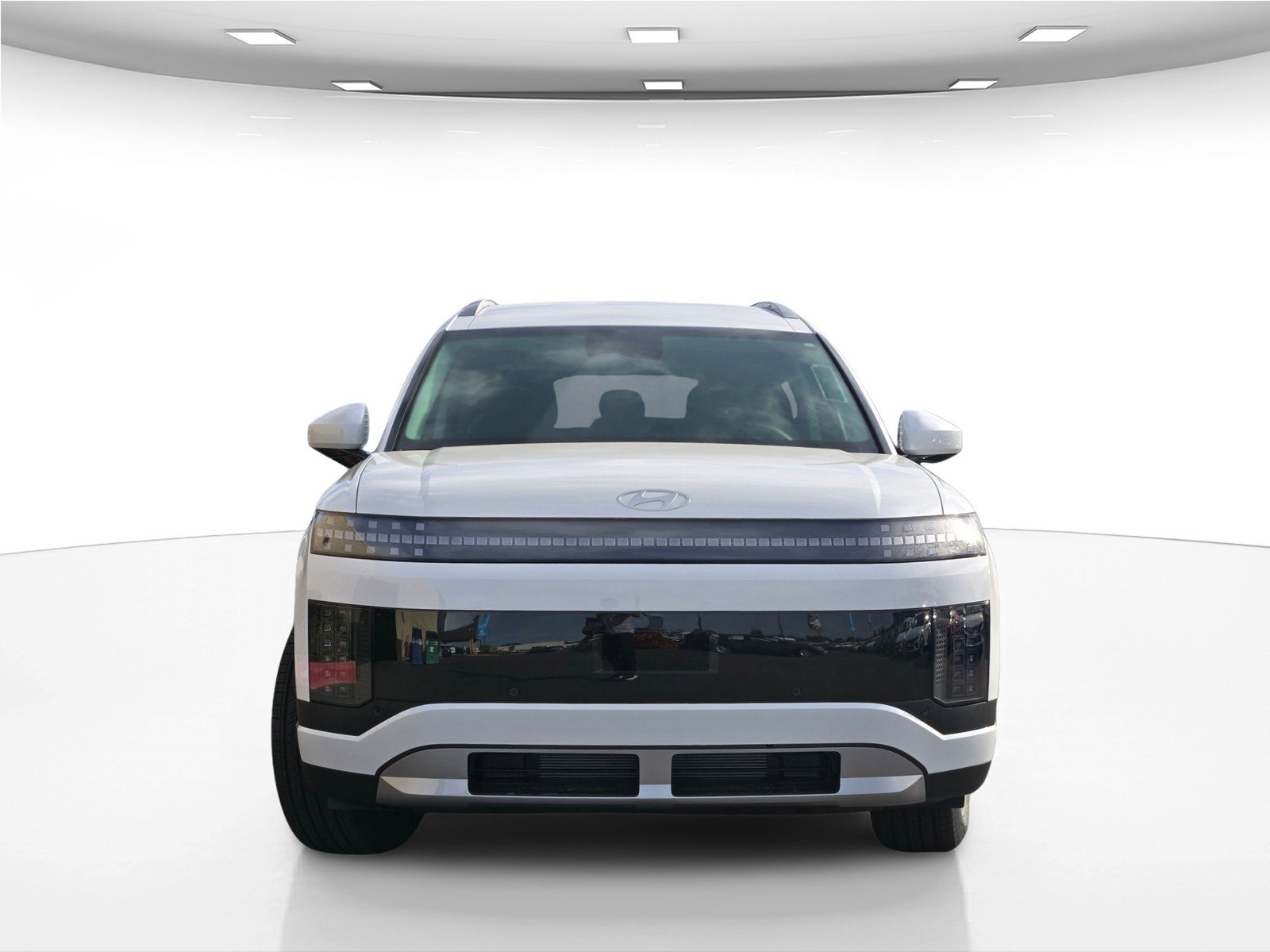 New 2026 Hyundai Ioniq 9 SE w/ Tow & Go Package image 2