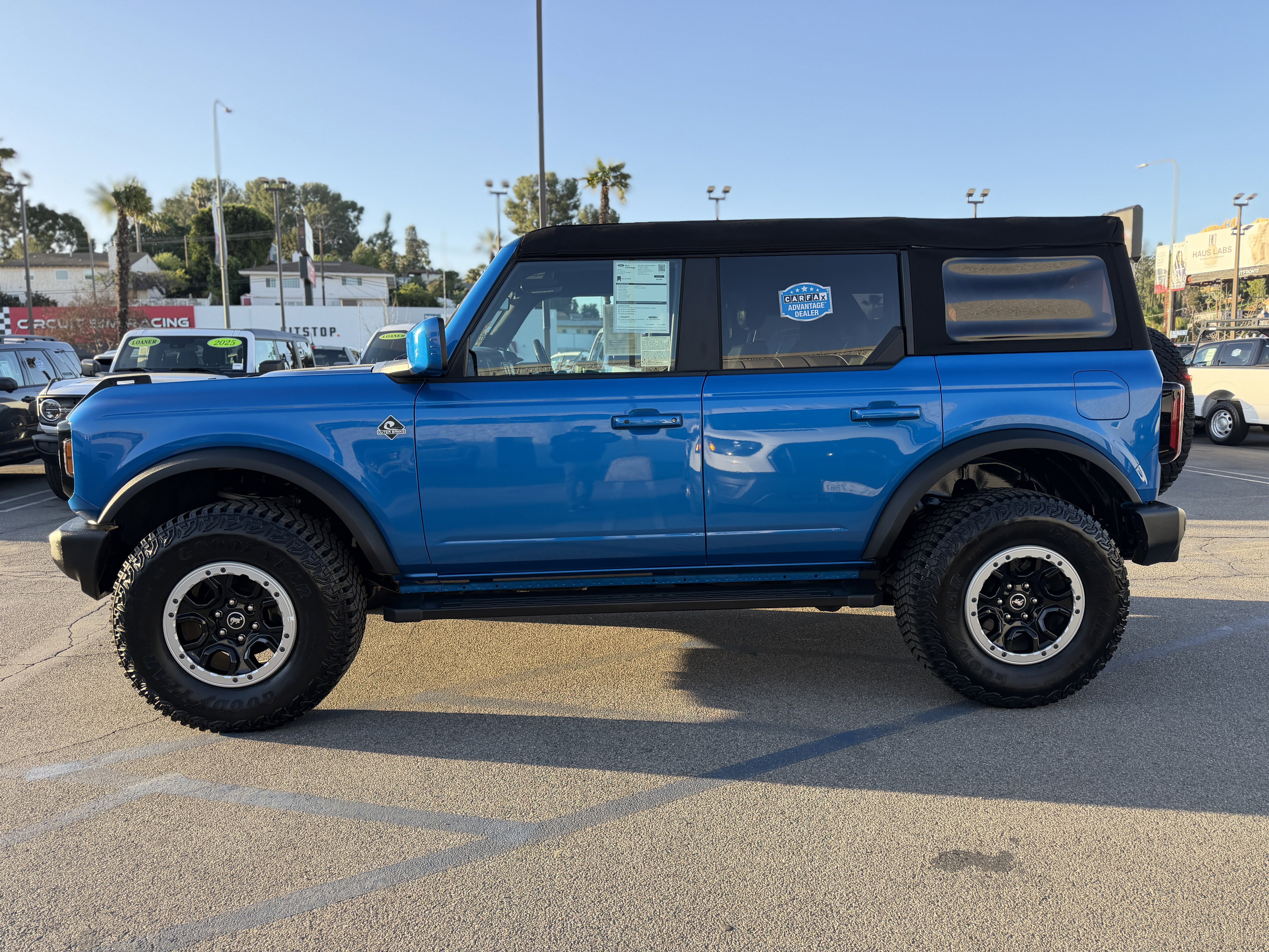 Certified 2023 Ford Bronco Outer Banks w/ Sasquatch Package image 4