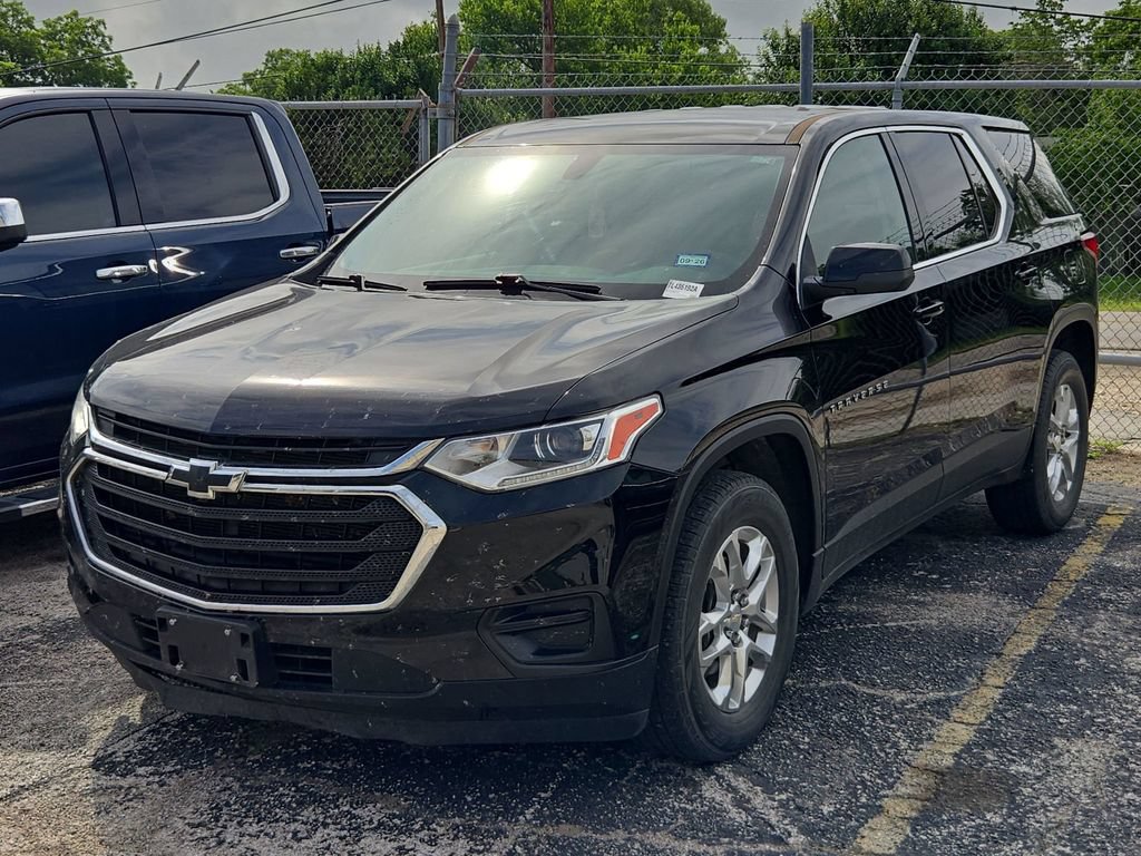 Used 2021 Chevrolet Traverse LS FWD image 4