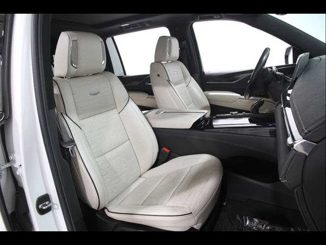 Used 2022 Cadillac Escalade ESV Sport w/ Touring Package AWD/4WD image 19