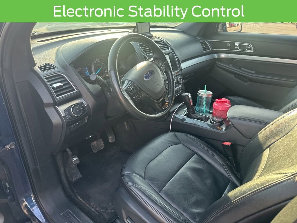 Used 2017 Ford Explorer XLT w/ Equipment Group 202A image 21